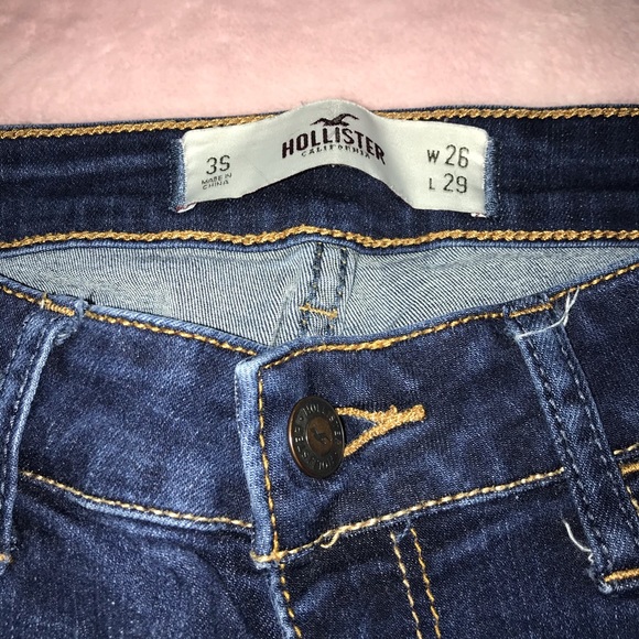 Hollister dark wash skinny jeans - Picture 3 of 6